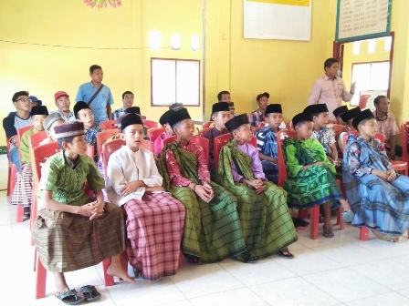 Sunatan Massal Turut Bantu Masyarakat Pulau Padang